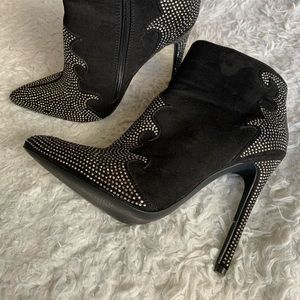 Just Fab Southern Girl Boots with Heel